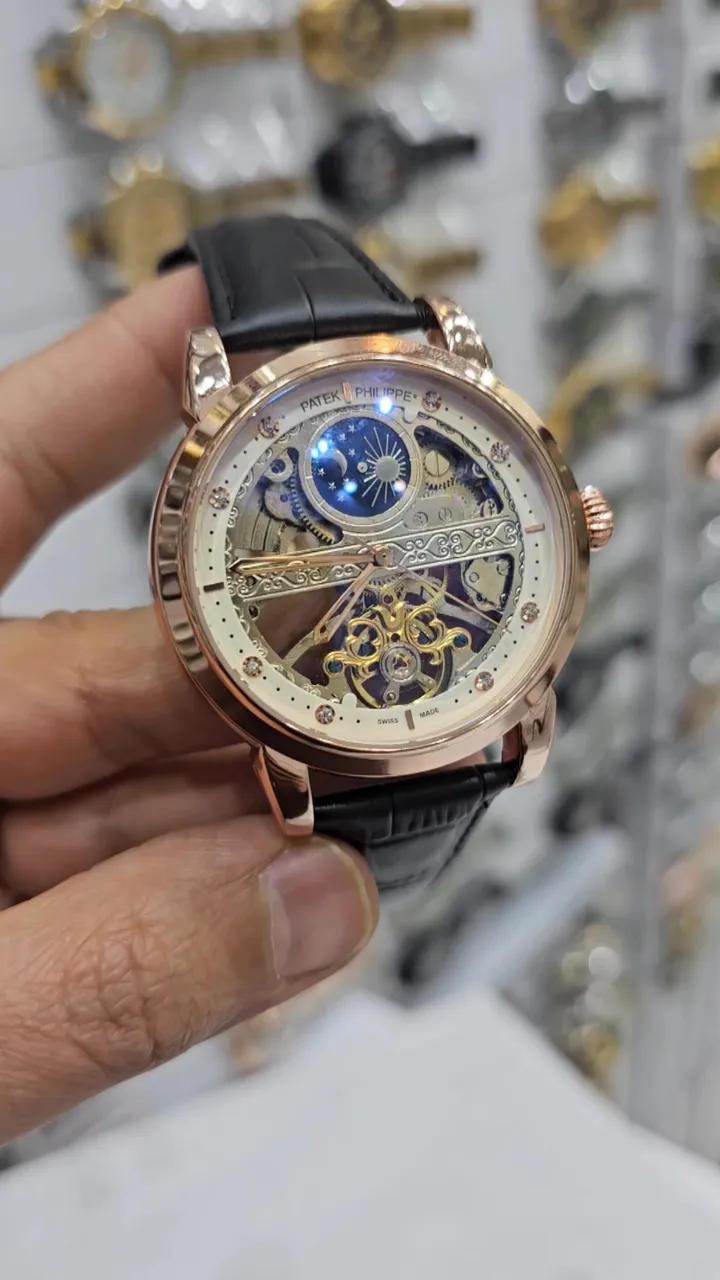 ساعت مچی مردانه اتومات موتور خطی اصلی بندچرم قفل اصلی پتک فیلیپ  Patek philippe