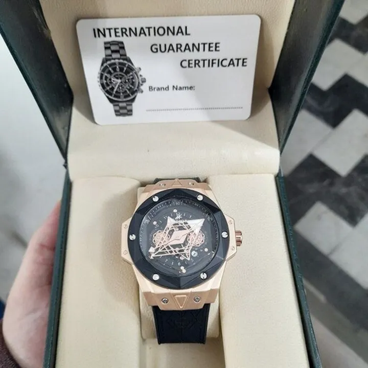 ساعت هابلوت Hublot  هندسی عنکبوتی در رنگبندی کامل با جعبه کارت گارانتی و ارسال رایگان 