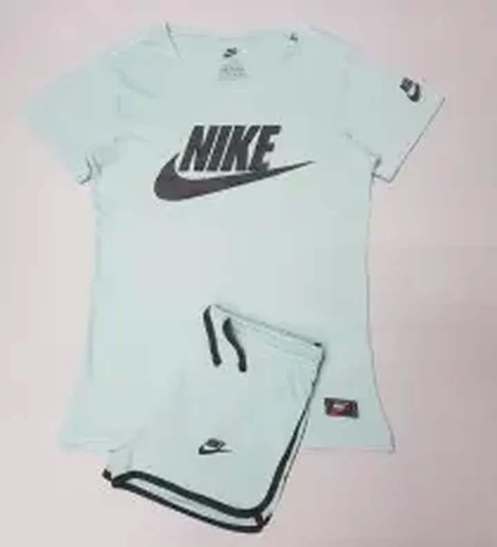 ست تی شرت و شرت زنانه سایز  M برند NIKE کد 10093494