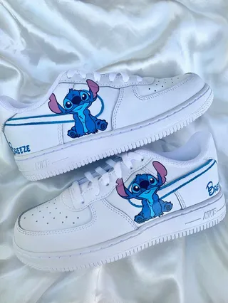 کفش اسپرت  نایک ایرفورس مدل  air force طرح Disney Stitch nike