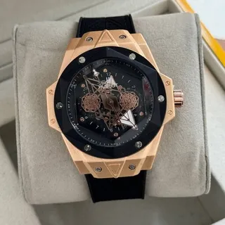 ساعت هابلوت عنکبوتی هندسی Hublot  در رنگبندی کامل 