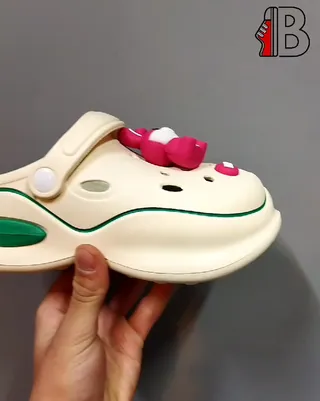 دمپایی کراکس CROCS (اورجینال) زنانه در رنگ کرم 