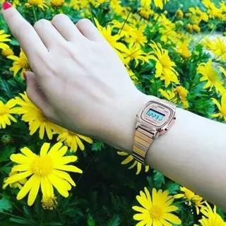 ساعت زنانه کاسیو نوست�الژی CASIO LA670W رزگلد

