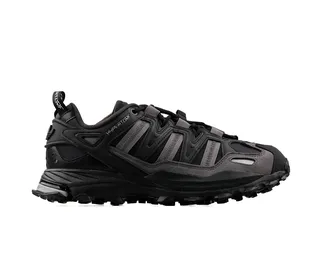 <span class="text-styled__StyledSpan-sc-d280c10c-1 dvOaRP">adidas< span>کفش های روزانه Hyperturf