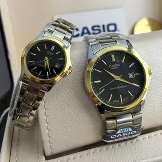 ساعت ست و تکی زنانه و مردانه عقربه ای کاسیو CASIO صفحه گرد مشکی بند استیل دو رنگ طلایی نقره ایی - تک کد 2726