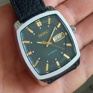 ساعت مچی مردا�نه اورجینال اتومات دو تقویم بند چرم طبیعی سیکو Seiko 5