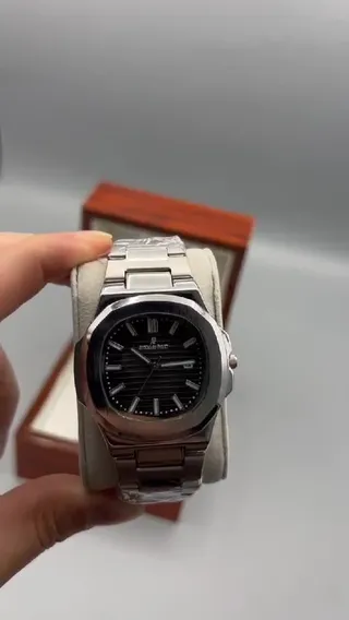 ساعت مچ�ی کلاسیک مردانهAUDEMARS PIGUET نقره ای صفحه مشکی